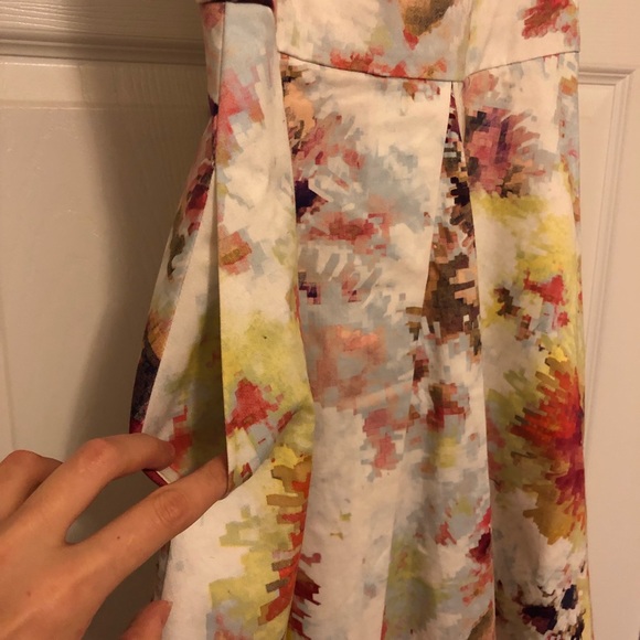 Abstract Floral Print Dress - Picture 3 of 8